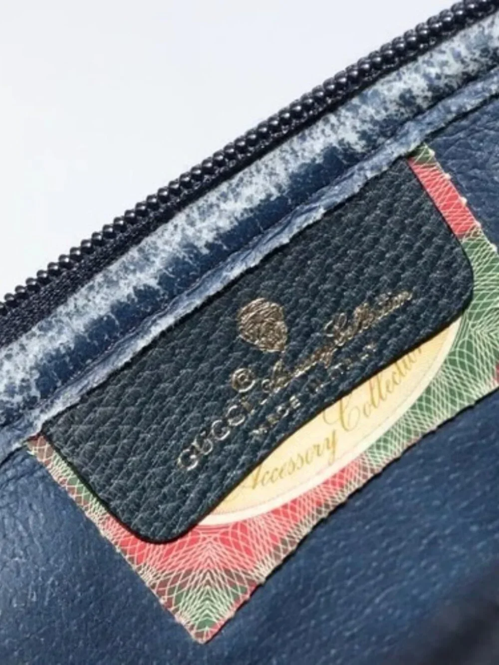GUCCI GG Supreme Shoulder Bag PVC Navy Gold 97 02 068 Auth 181211